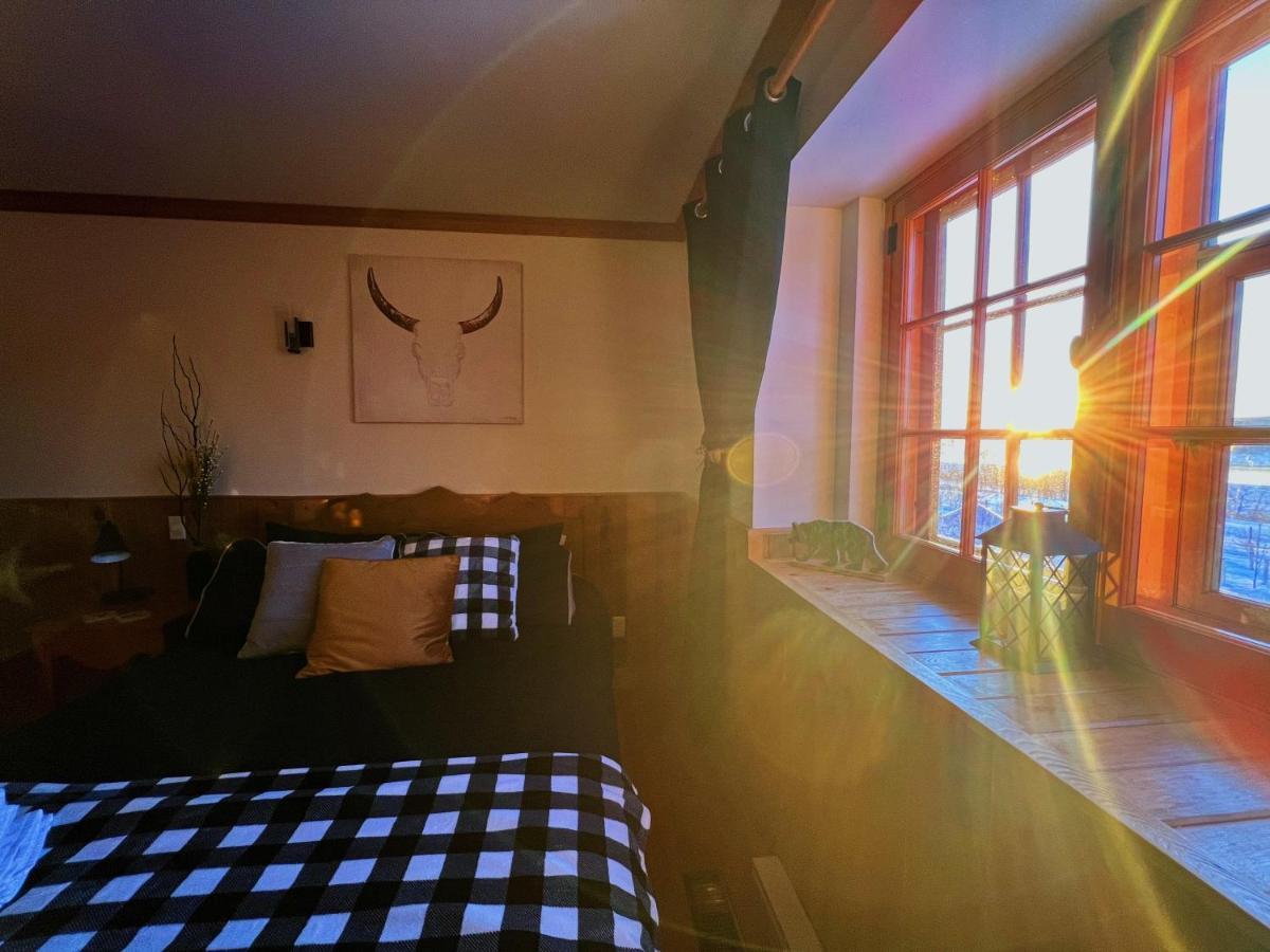 Auberge Au Poste De Traite Sainte-Famille Rom bilde