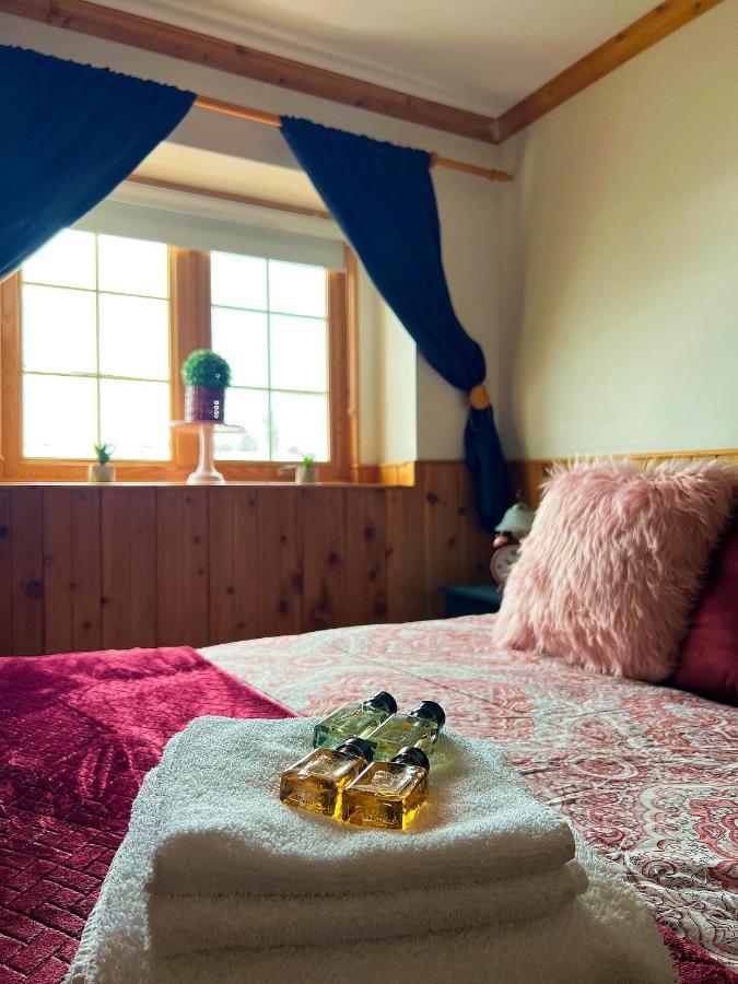 Auberge Au Poste De Traite Sainte-Famille Eksteriør bilde